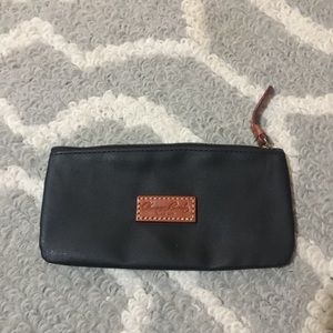 ✨SOLD✨ Dooney & Bourke clutch/glasses case